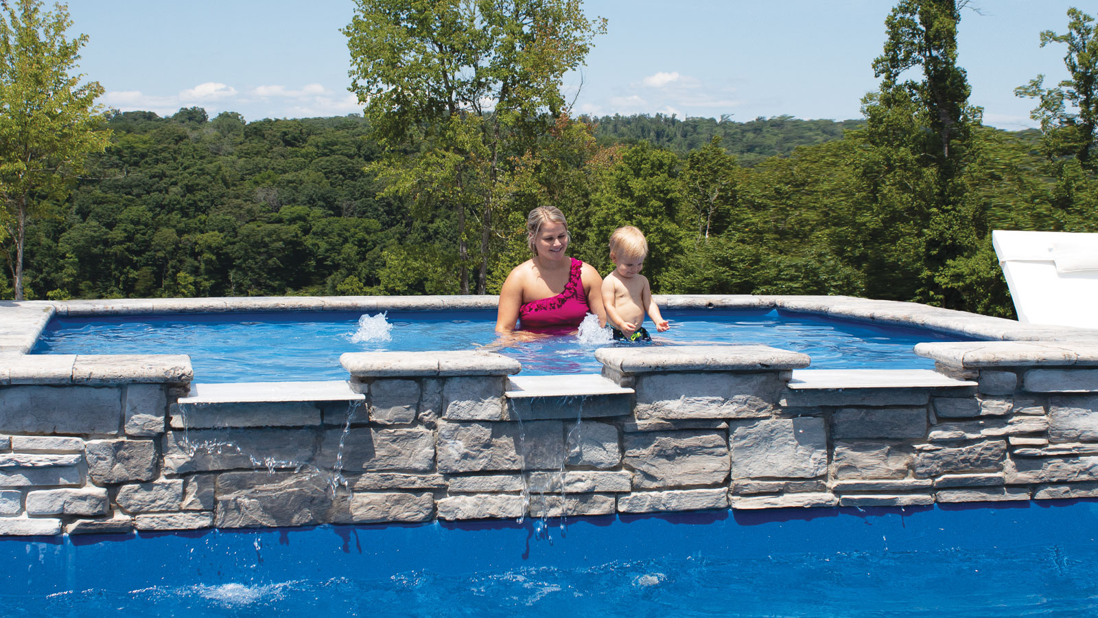 ImaginePools_LagoonTanningLedge_OceanBlue_US_2019-1 The Lagoon Tanning Ledge